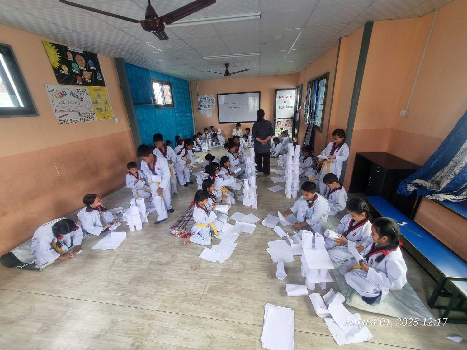 Small kids Academy